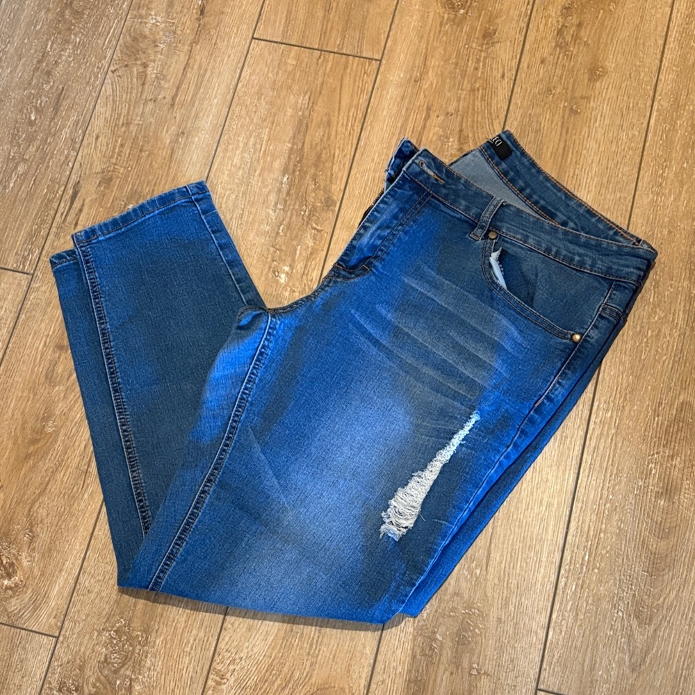Women’s Skinny Distressed Blue Jeans - Slim Fit